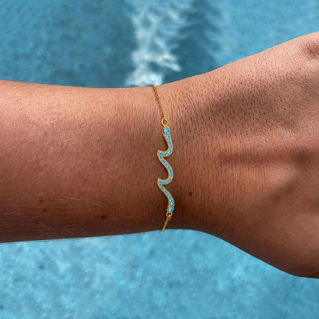 Custom Dainty Wave Birthstone Bracelet