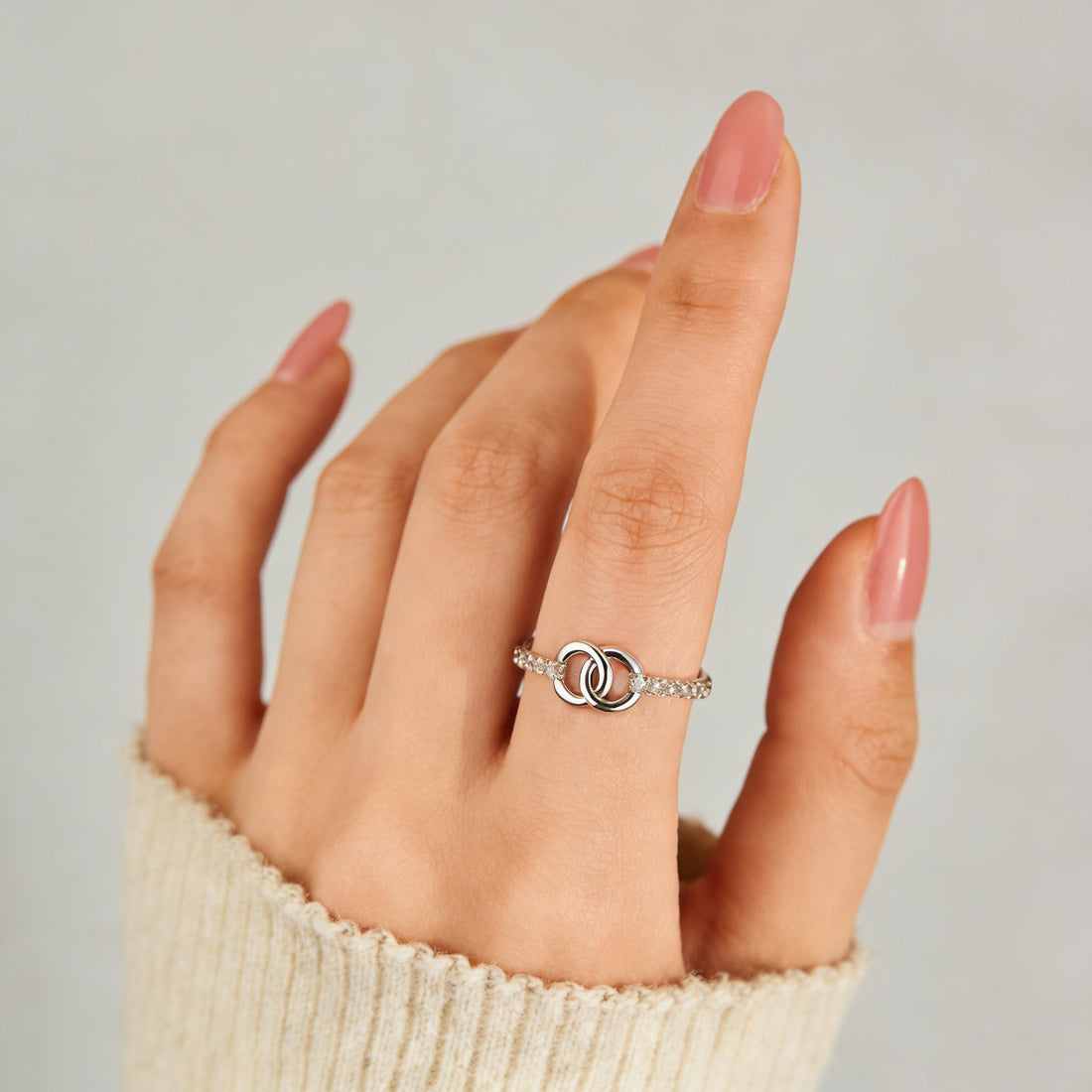 Mom & Daughter Interlocking Circle Ring